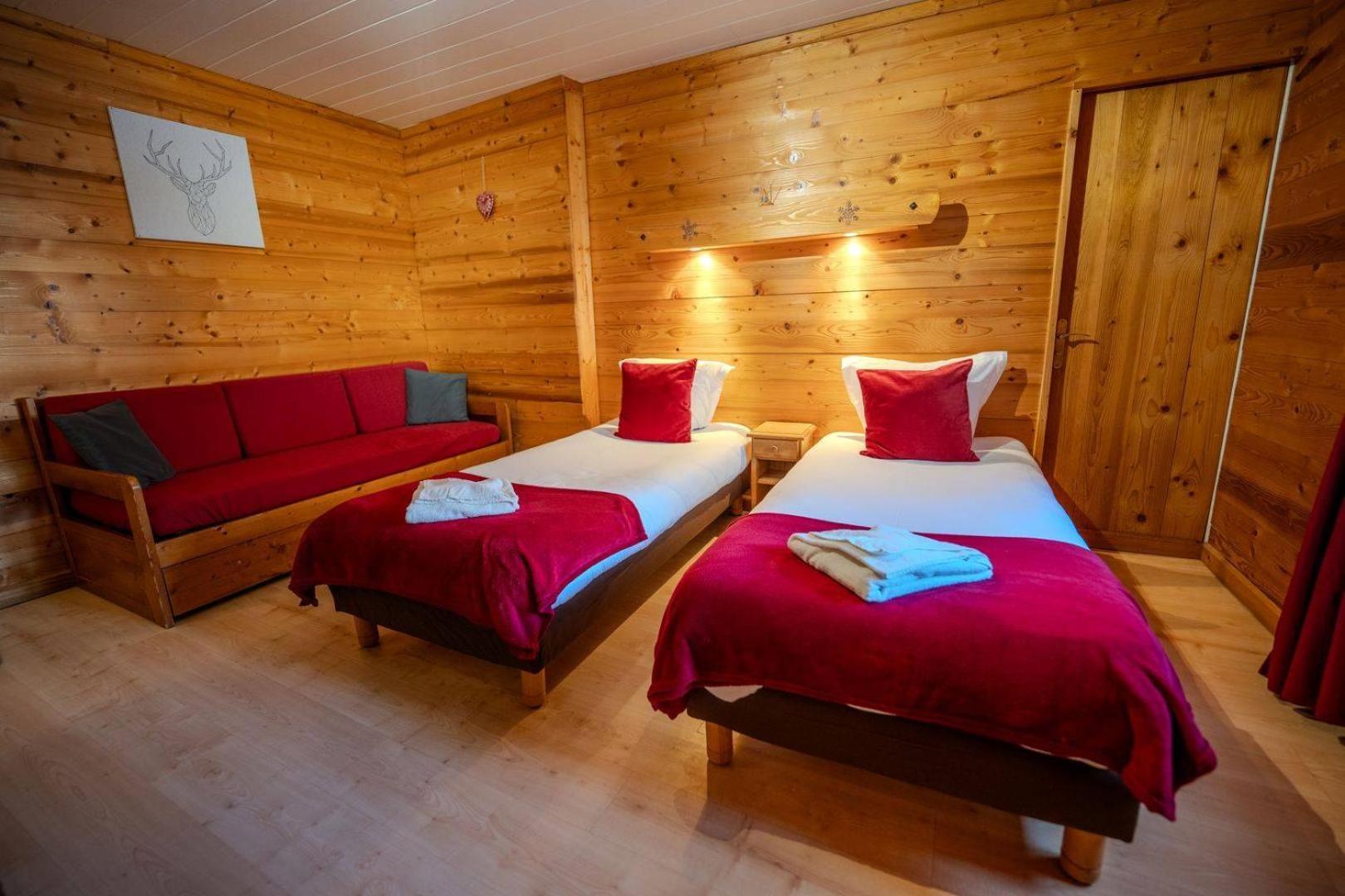 Du Centre Hotel 2*